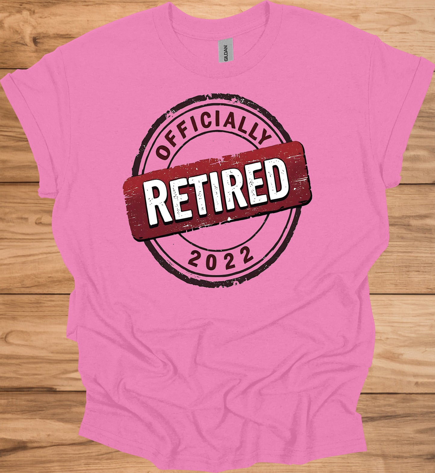 Officially Retired 2022: Vintage Retirement Stamp, Bold Red and Black Design, Distressed Circular Graphic - Graphic Tee Shirt